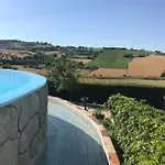 Casa Fanny Riviera Del Conero Bed & Breakfast