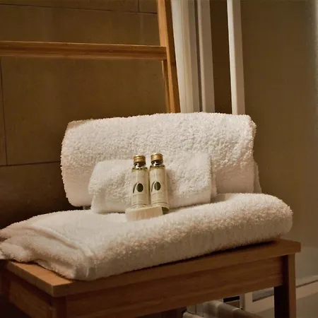 לינה וארוחת בוקר Casa Fanny Riviera Del Conero 4*