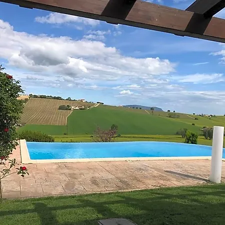 Casa Fanny Riviera Del Conero לינה וארוחת בוקר