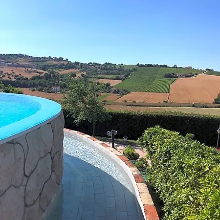 Casa Fanny Riviera Del Conero Bed & Breakfast 4*